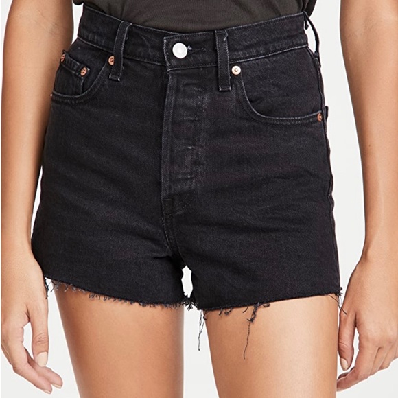 Levi’s Ribcage Shorts Black New High Rise Denim - Picture 2 of 4